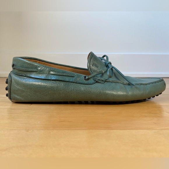 TOD’S - Gommino Driving Shoes in Leather - Picture 4 of 7